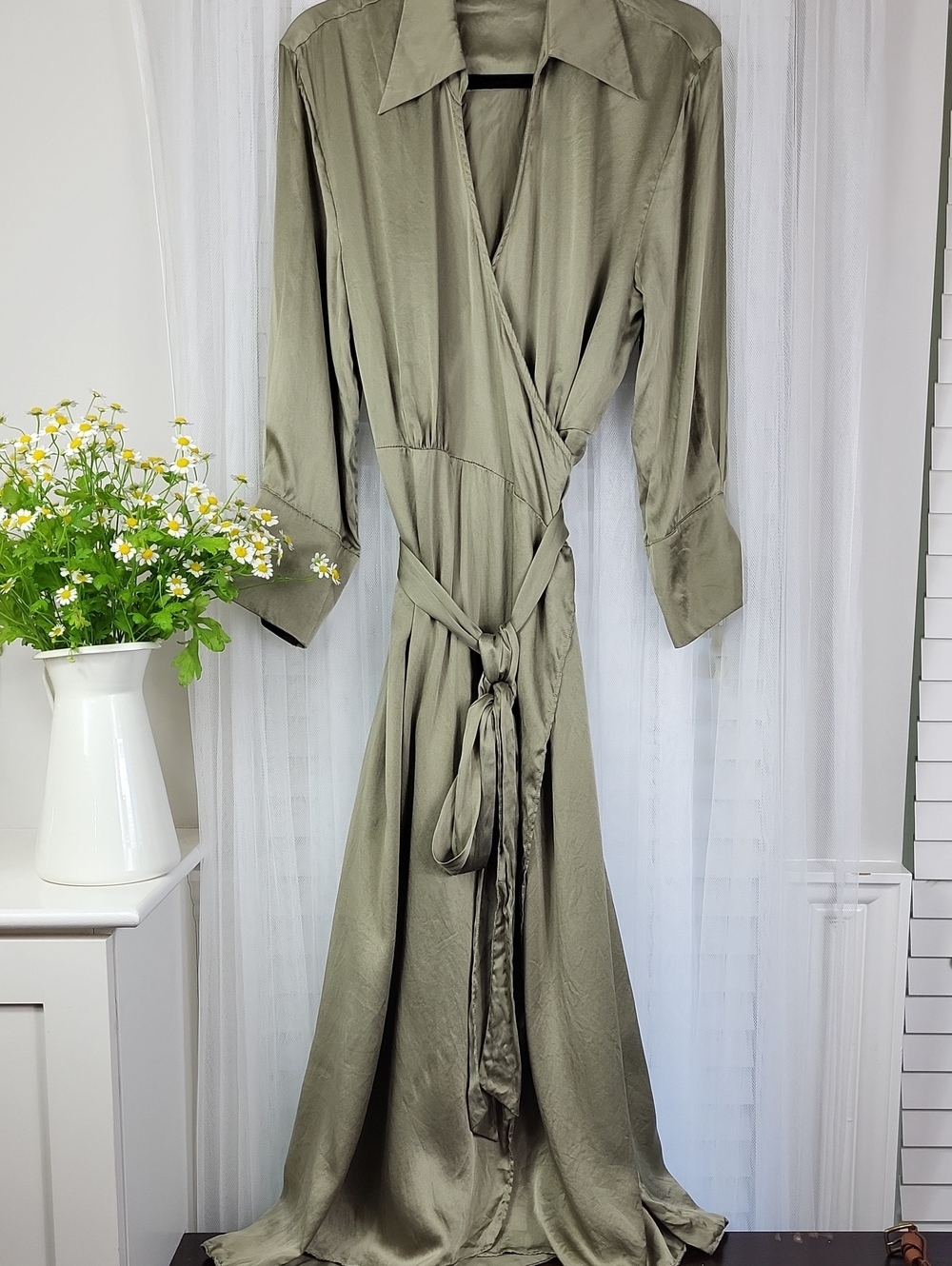 Secret Mission 100% silk Olive Green Wrap Maxi Dress. Size‎ L